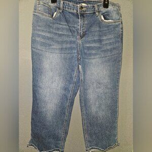 Christopher & Banks Womans Capri Jeans Size 16